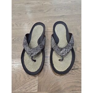Speedo Women's Flip Flops Thong Sandals Size 8 Leaf Pattern‎ Tan Brown